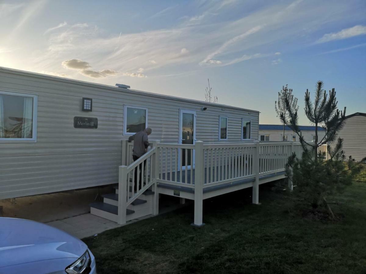 Tattershall Lakes 2020 8 Berth Caravan With Hot Tub Villa Exterior foto