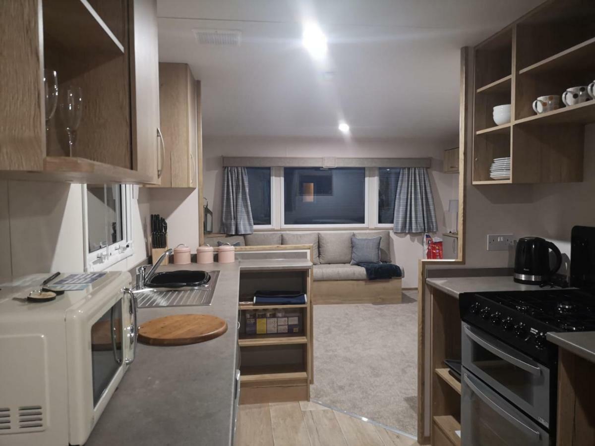 Tattershall Lakes 2020 8 Berth Caravan With Hot Tub Villa Exterior foto